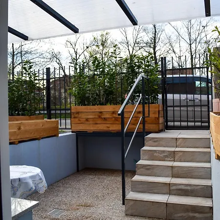 River Ljubljanica * Liubliana